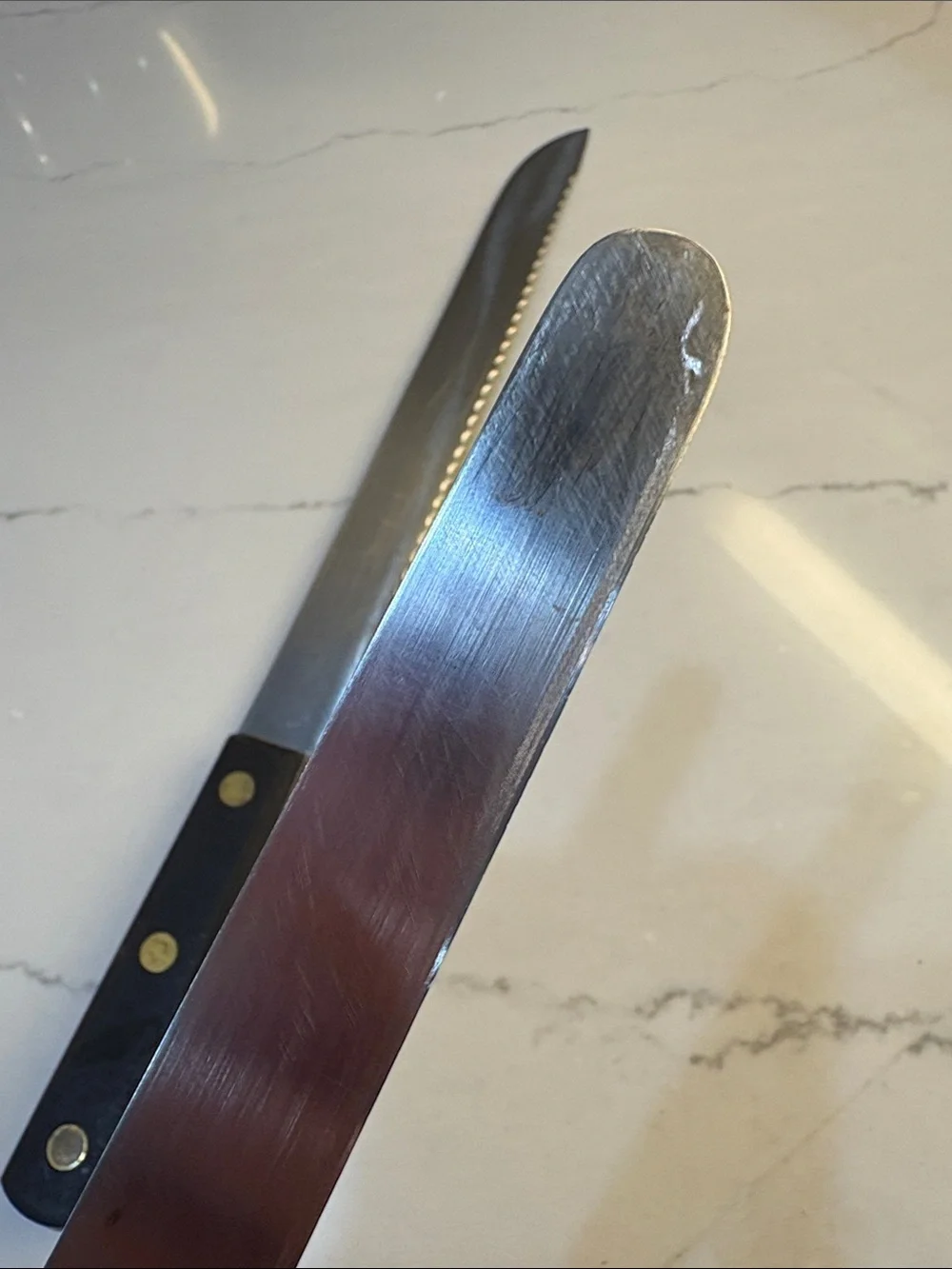 Sabatier Elephant round tip slicer and serrated bread knife